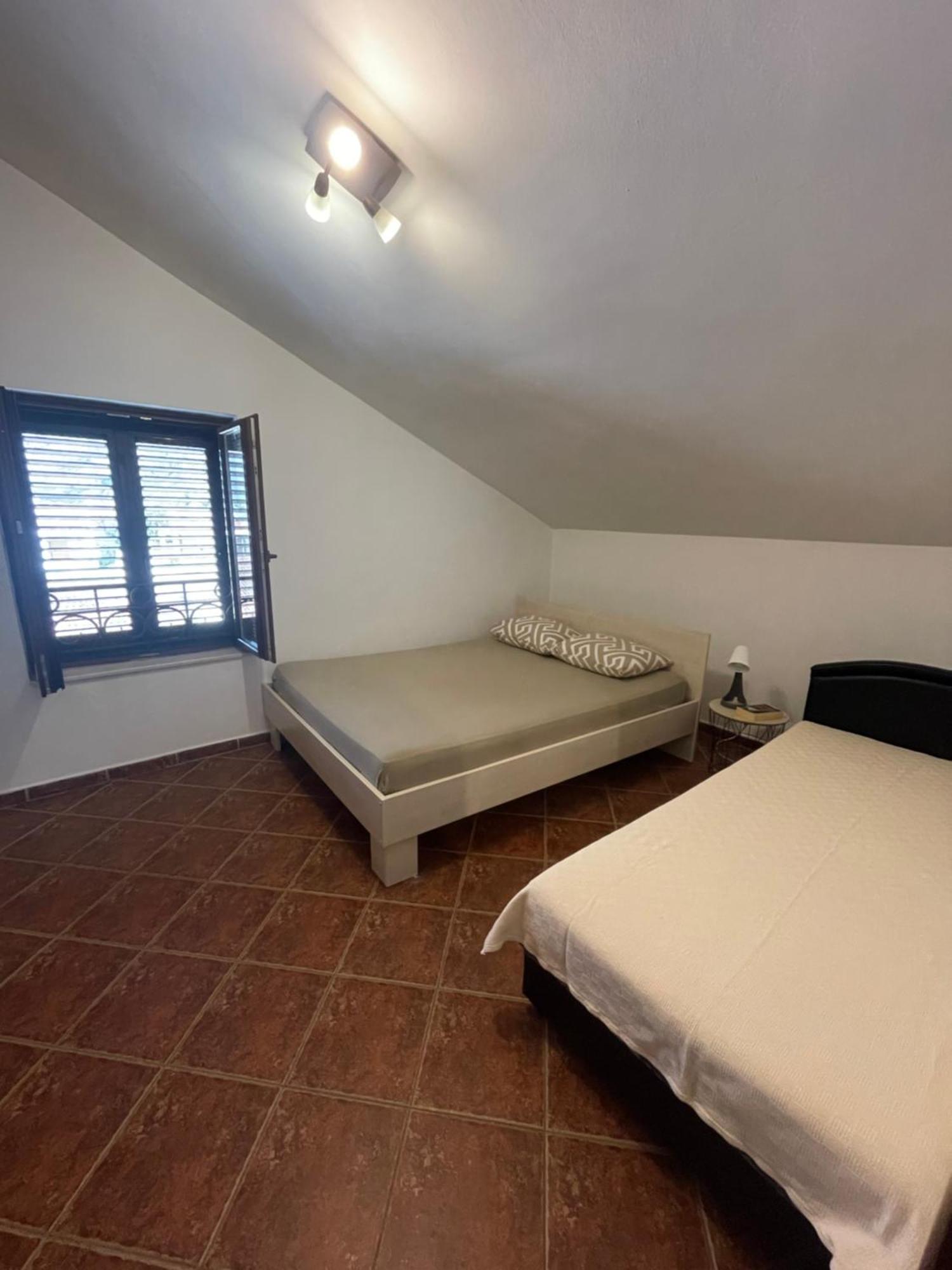 Apartment Atina Kotor Eksteriør bilde
