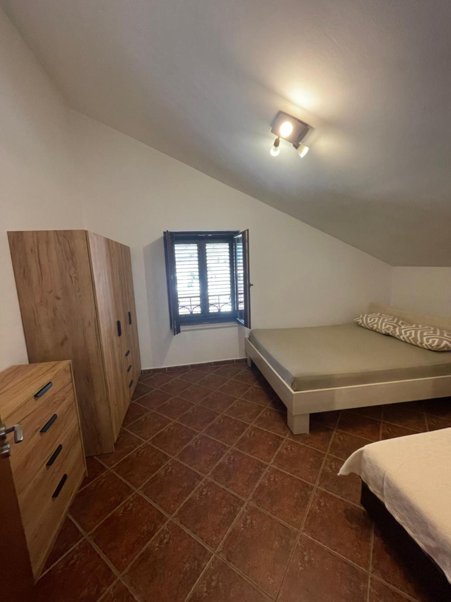 Apartment Atina Kotor Eksteriør bilde