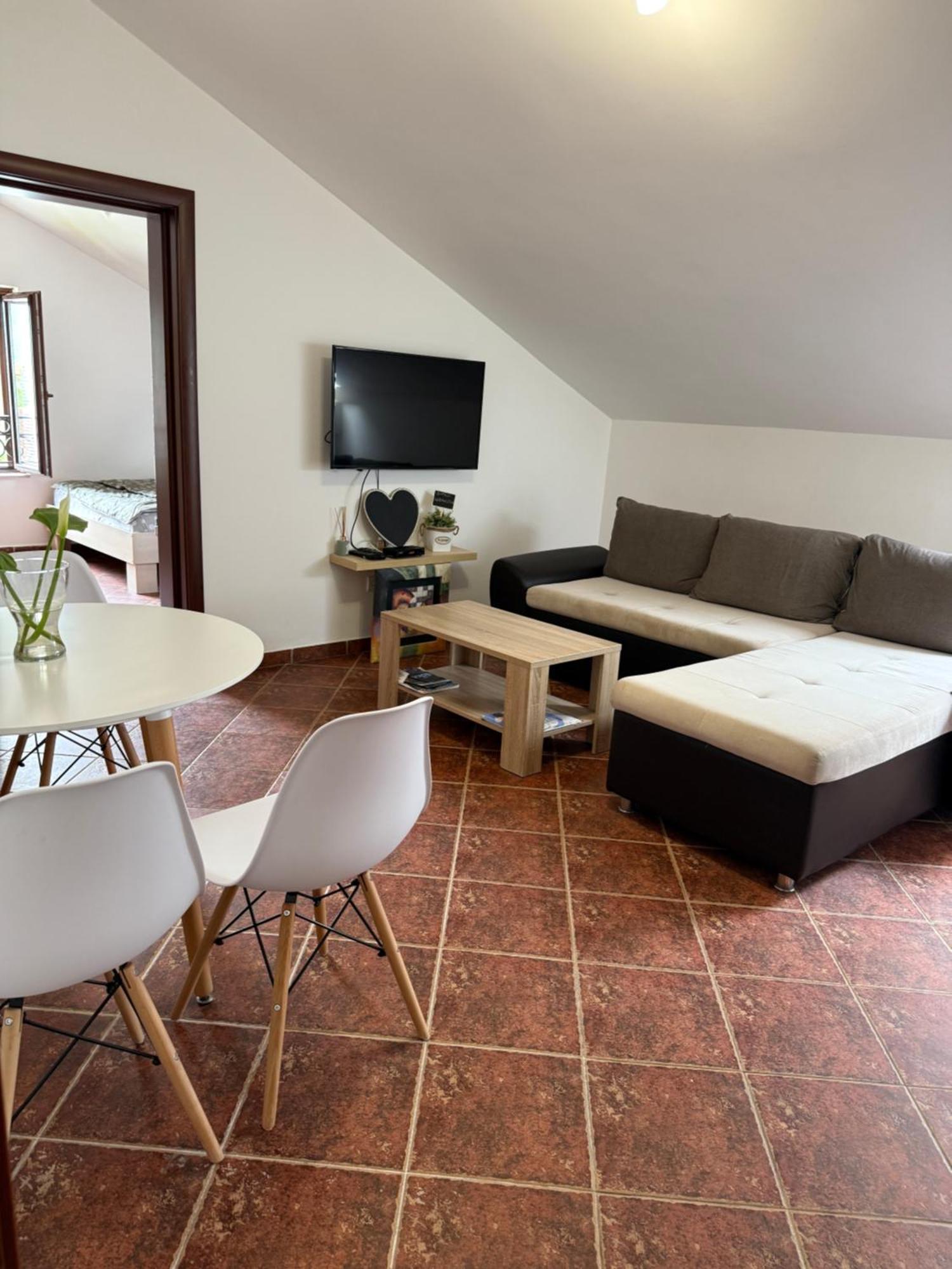 Apartment Atina Kotor Eksteriør bilde