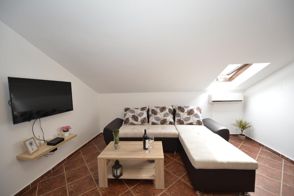 Apartment Atina Kotor Eksteriør bilde